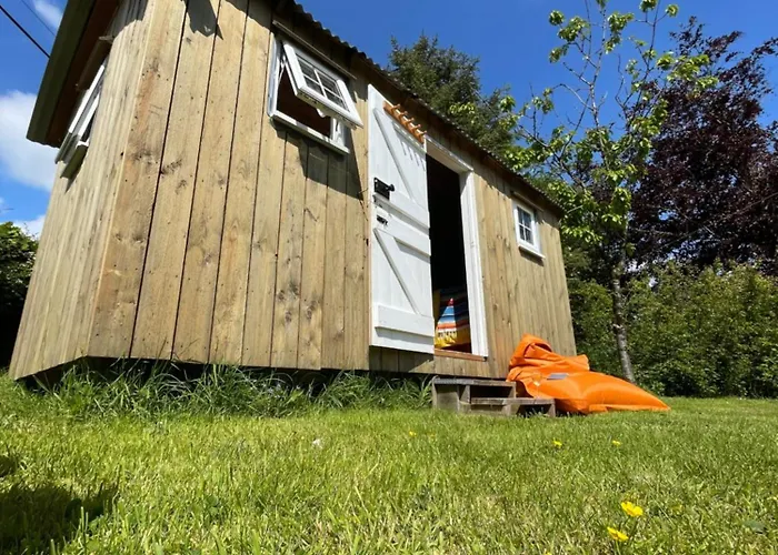 Shepherds Hut - Brecon Beacons